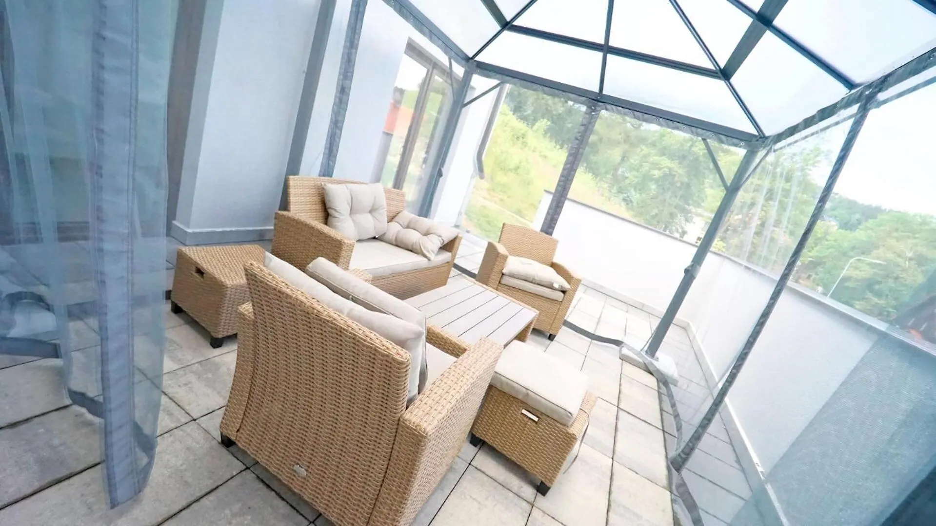 Apartament Z Tarasem Rezydencja Karkonoska - Apartamentuj Карпач
